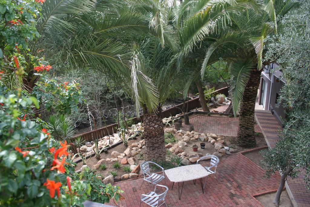 De Vagebond Hotel-Pension Windhoek Exteriör bild
